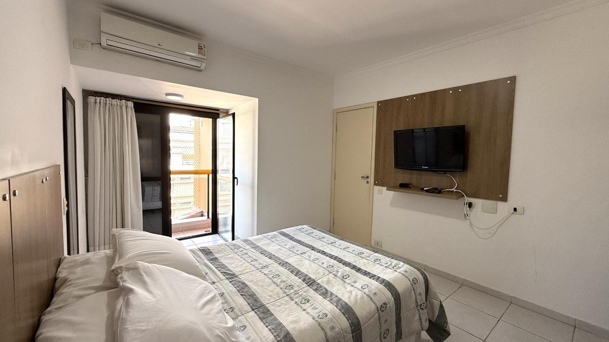 Flat A 1 Quadra Da Praia Das Pitangueiras - Ar Condicionado - 6 Pessoas Guarujá Zewnętrze zdjęcie